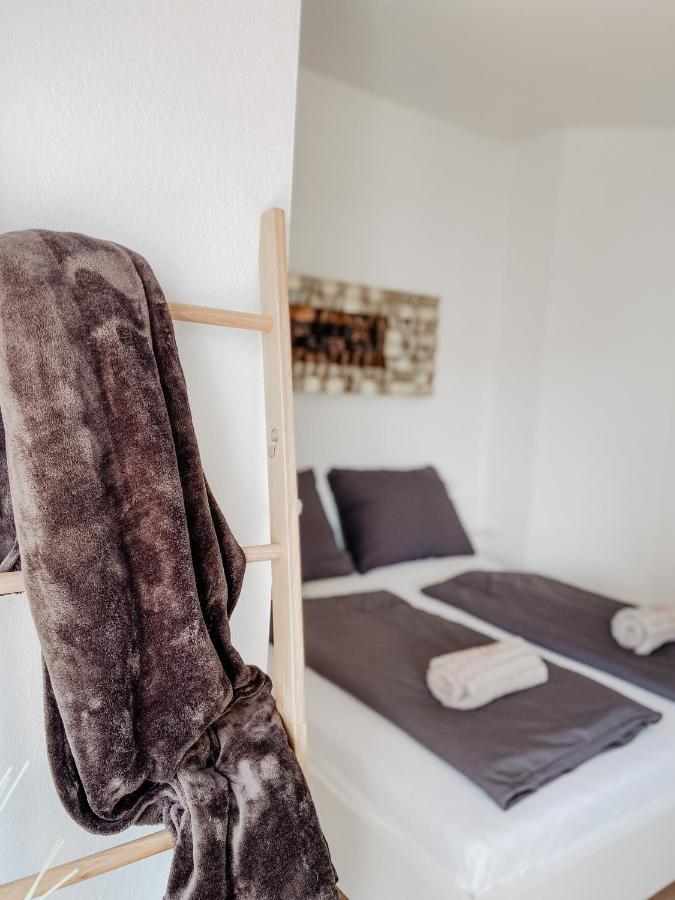 Lake View Apartment Seecorso Velden am Wörthersee Eksteriør billede